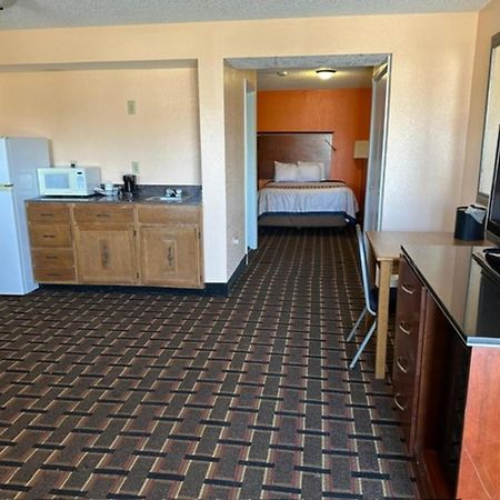 Stay Inn By Oyo Near I 80 Lincoln West Bagian luar foto