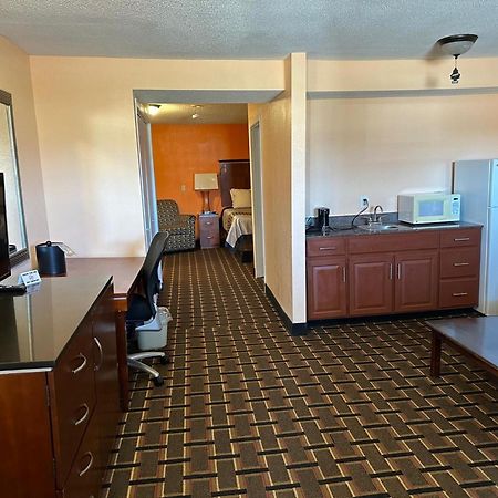 Stay Inn By Oyo Near I 80 Lincoln West Bagian luar foto